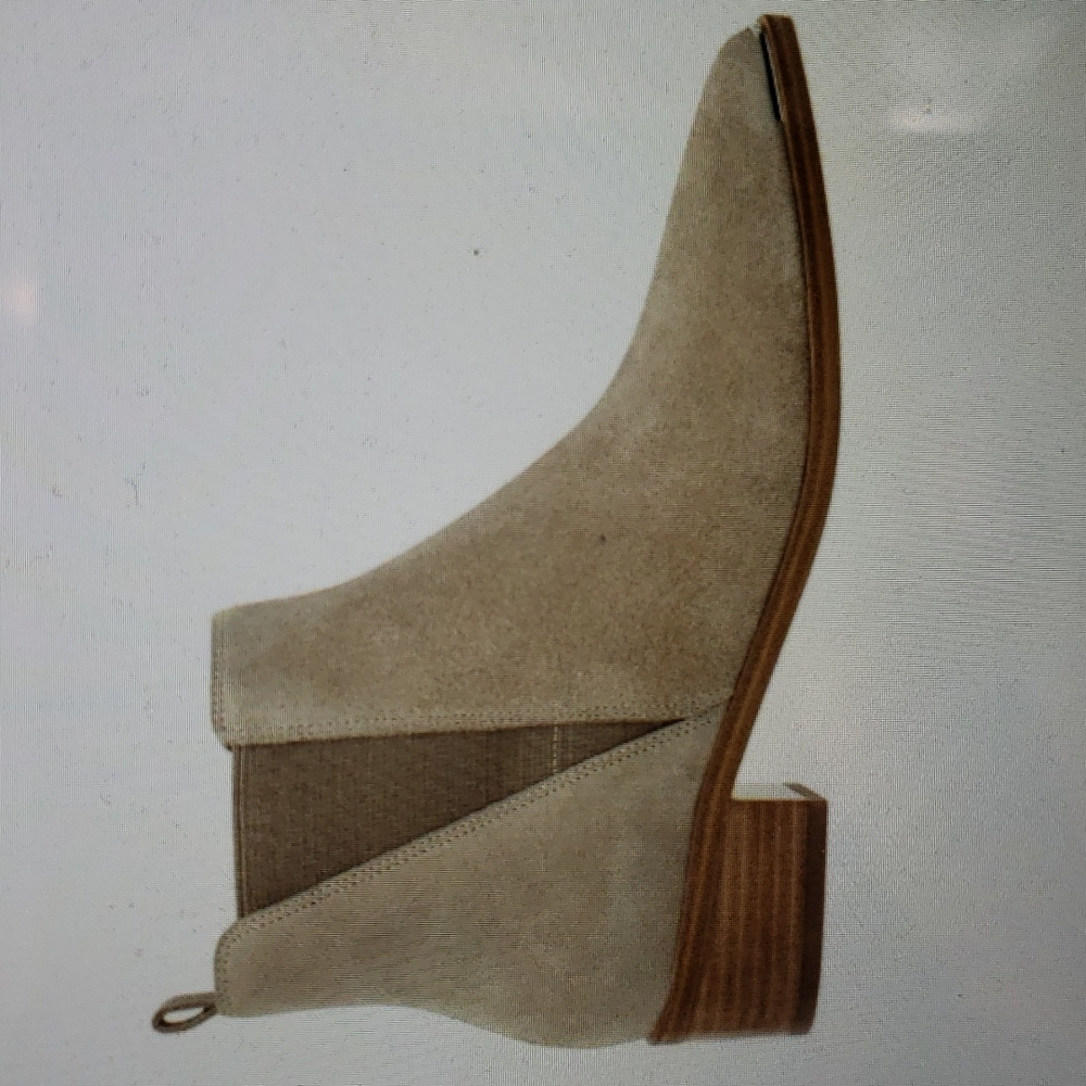 EUC Marc Fisher Yale Chelsea Boot size 8 M - Picture 10 of 16